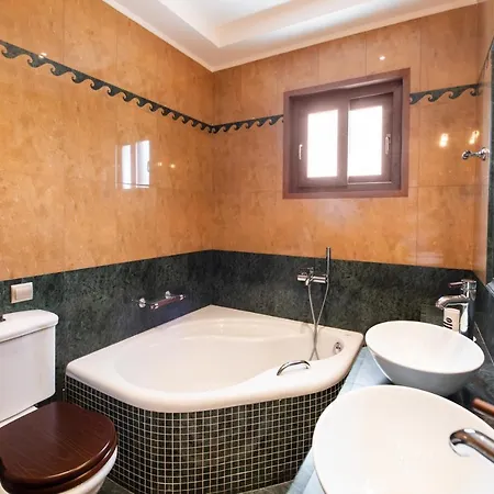 Luxury Rustic Mountain View Βίλα