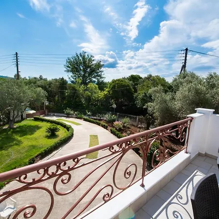 Luxury Rustic Mountain View *