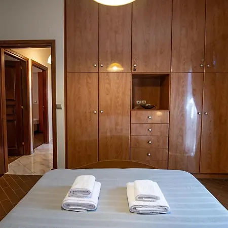 빌라 Luxury Rustic Mountain View Lefkáda