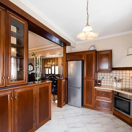 Luxury Rustic Mountain View Вилла